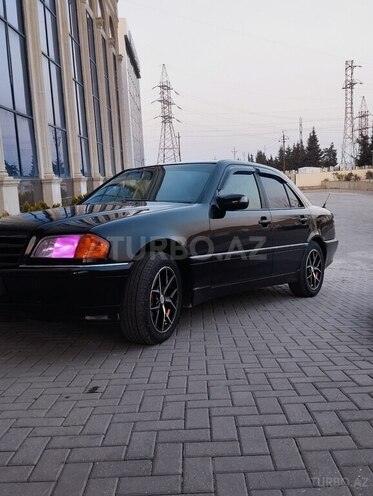 Mercedes C 220 1998, 111,000 km - 2.2 л - Beyləqan
