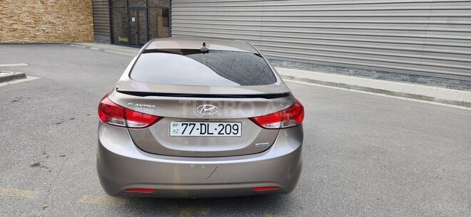 Hyundai Elantra 2011, 300,096 km - 1.8 l - Bakı