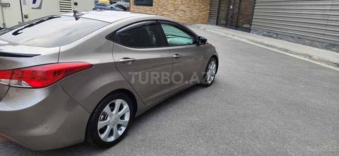 Hyundai Elantra 2011, 300,096 km - 1.8 l - Bakı