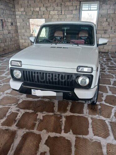 LADA (VAZ) Niva 2013, 500,000 km - 1.7 l - Salyan