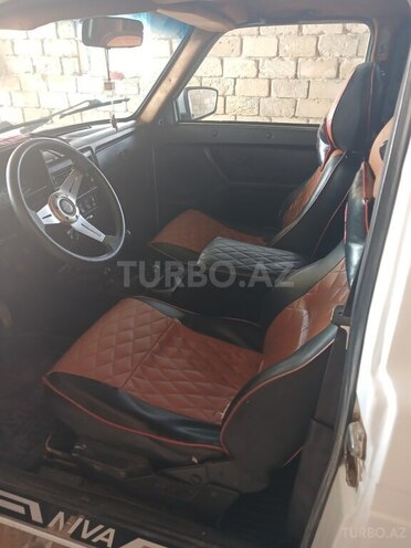 LADA (VAZ) Niva 2013, 500,000 km - 1.7 l - Salyan
