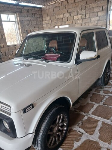 LADA (VAZ) Niva 2013, 500,000 km - 1.7 l - Salyan