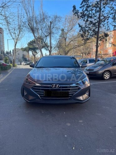 Hyundai Elantra 2019, 40,000 km - 2.0 l - Bakı
