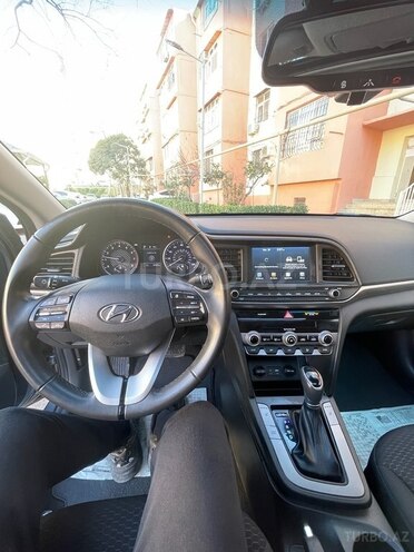 Hyundai Elantra 2019, 40,000 km - 2.0 l - Bakı
