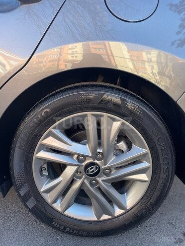 Hyundai Elantra 2019, 40,000 km - 2.0 l - Bakı