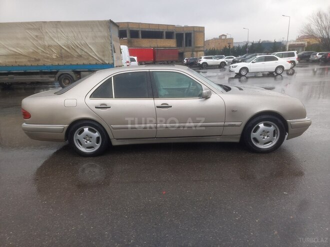 Mercedes E 240 1998, 250,467 km - 2.4 l - Bakı