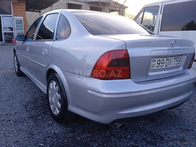 Opel Vectra 1999, 324,313 km - 1.8 l - Zaqatala