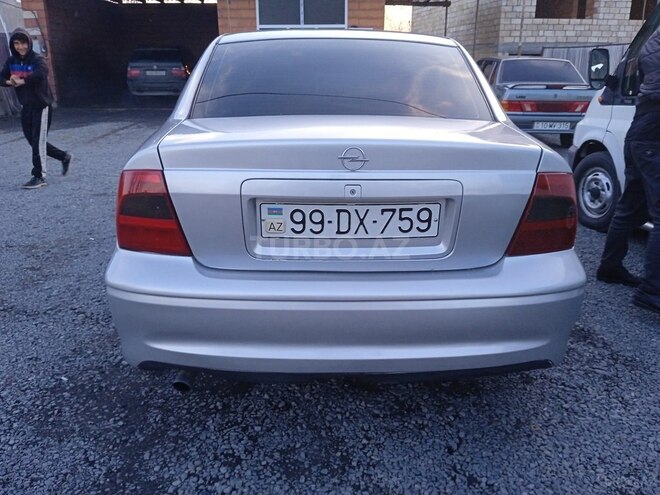 Opel Vectra 1999, 324,313 km - 1.8 l - Zaqatala