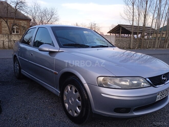 Opel Vectra 1999, 324,313 km - 1.8 l - Zaqatala