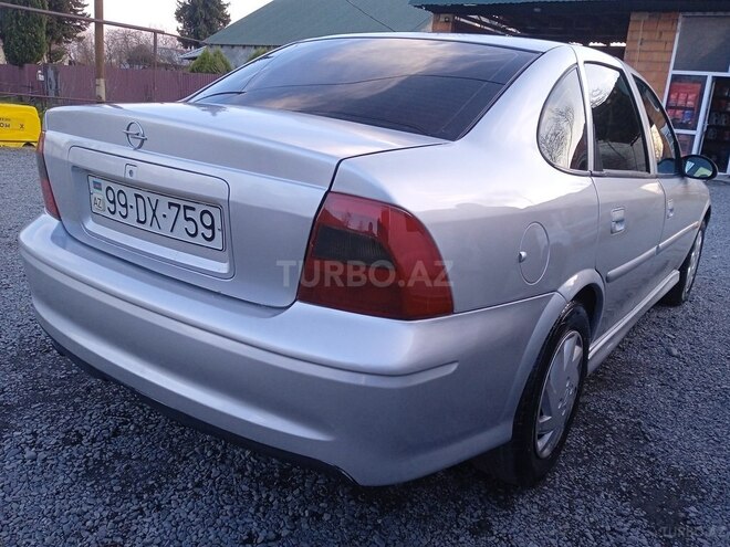 Opel Vectra 1999, 324,313 km - 1.8 l - Zaqatala