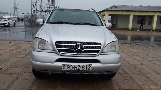 Mercedes ML 320 2001, 270,000 km - 3.2 l - Sumqayıt