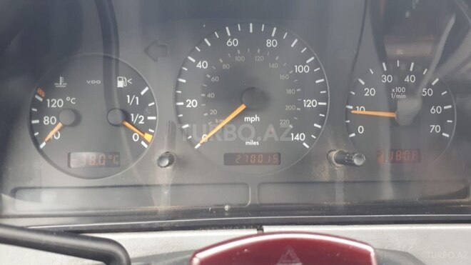 Mercedes ML 320 2001, 270,000 km - 3.2 l - Sumqayıt