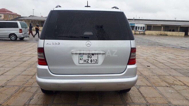 Mercedes ML 320 2001, 270,000 km - 3.2 l - Sumqayıt