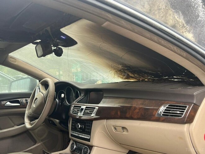 Mercedes CLS 350 2011, 145,000 km - 3.5 l - Bakı