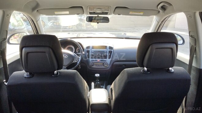 Kia Ceed 2009, 262,000 km - 1.6 l - Mingəçevir