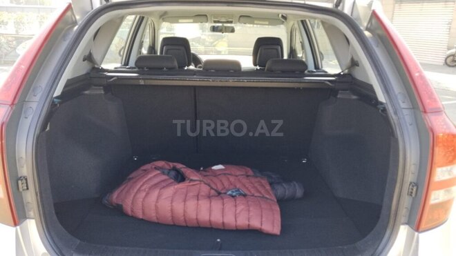 Kia Ceed 2009, 262,000 km - 1.6 l - Mingəçevir