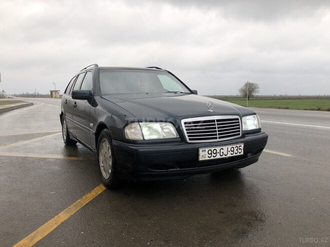 Mercedes C 220 1999, 390,000 km - 2.2 l - Biləsuvar