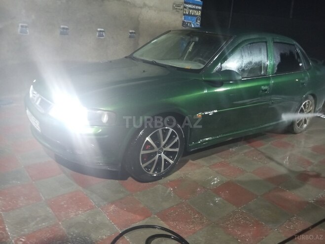 Opel Vectra 1997, 390,000 km - 2.0 l - Sumqayıt