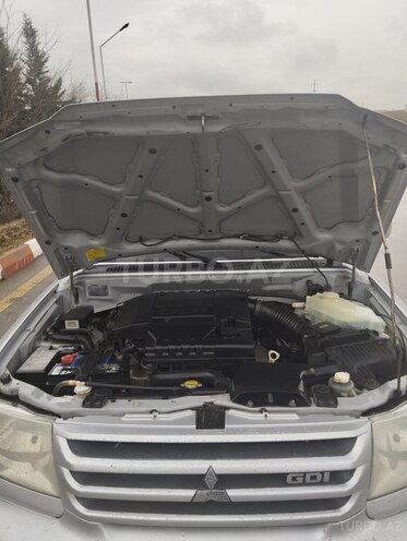 Mitsubishi Pajero io 2000, 279,000 km - 2.0 l - Bakı