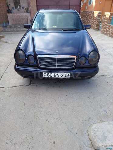 Mercedes E 230 1996, 350,000 km - 2.3 l - Yevlax