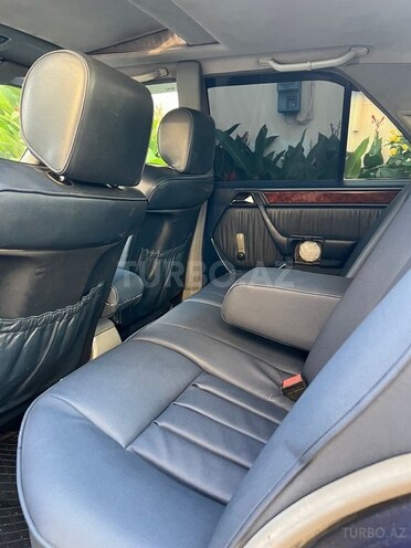 Mercedes E 220 1995, 250,000 km - 2.2 l - Bakı