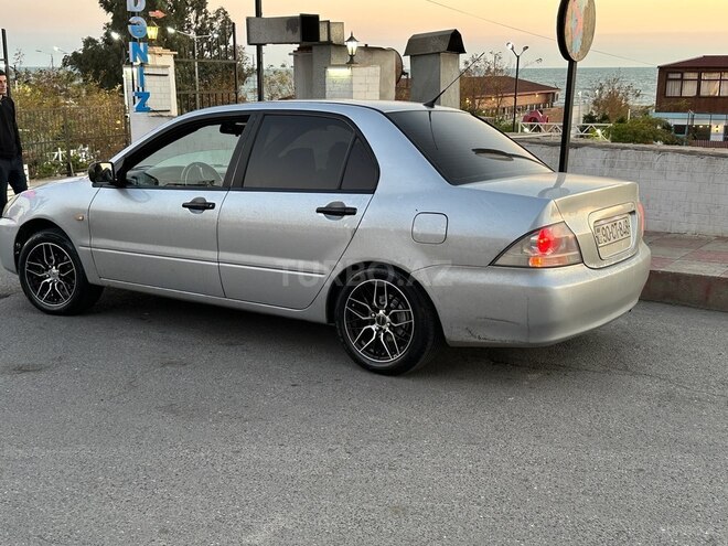 Mitsubishi Lancer 2008, 300,000 km - 1.3 l - Bakı