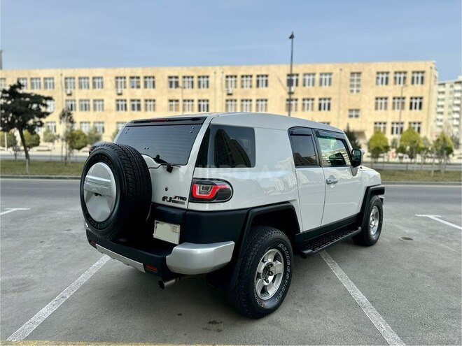 Toyota FJ Cruiser 2008, 289,000 km - 4.0 l - Bakı