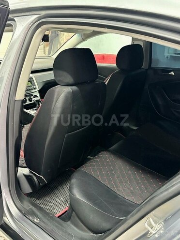 Volkswagen Passat 2005, 400,000 km - 2.0 л - Bakı