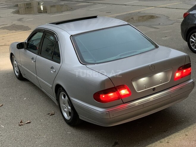 Mercedes E 320 2001, 376,874 km - 3.2 l - Bakı