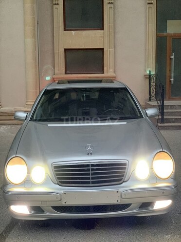 Mercedes E 320 2001, 376,874 km - 3.2 l - Bakı