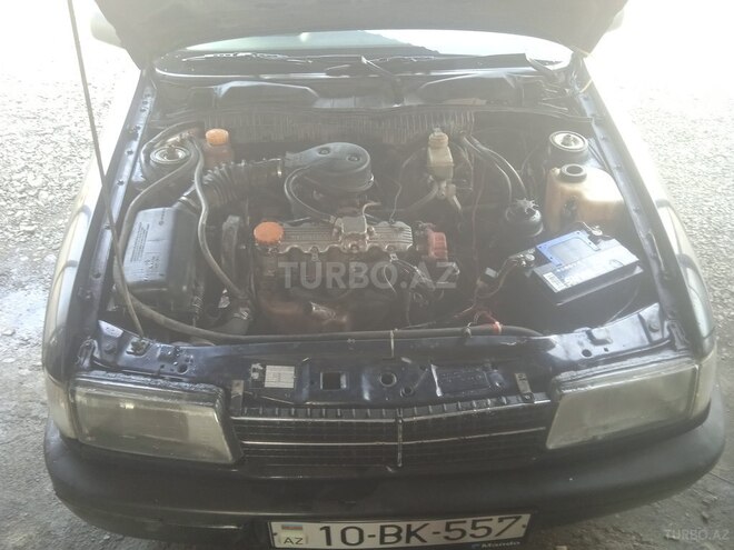 Opel Vectra 1992, 397,000 km - 2.0 l - Qəbələ