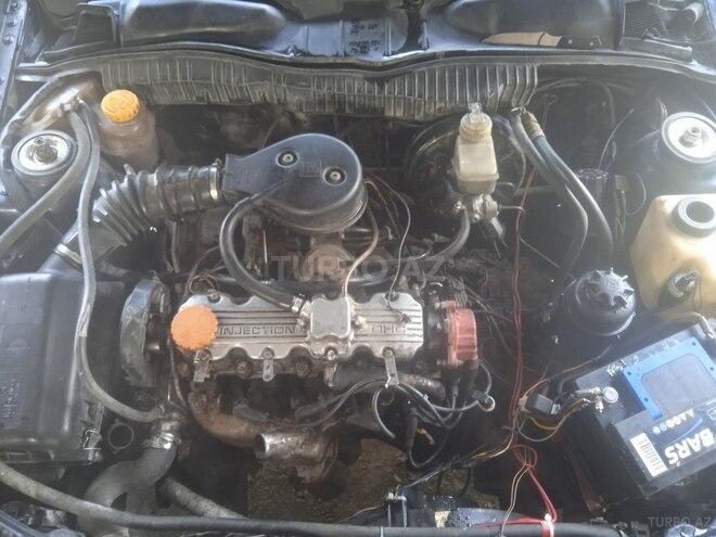Opel Vectra 1992, 397,000 km - 2.0 l - Qəbələ