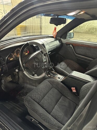 Mercedes C 180 1995, 298,000 km - 1.8 l - Bakı