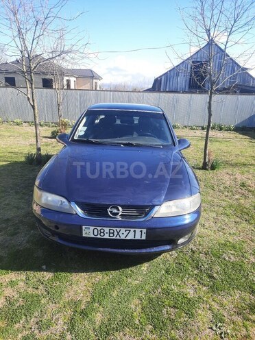 Opel Vectra 1999, 180,000 km - 2.0 l - Balakən