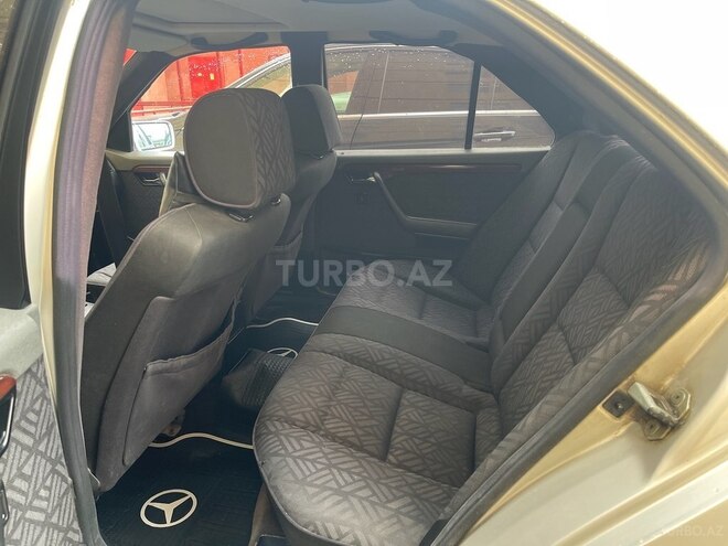 Mercedes C 200 1995, 212,536 km - 2.0 л - Bakı