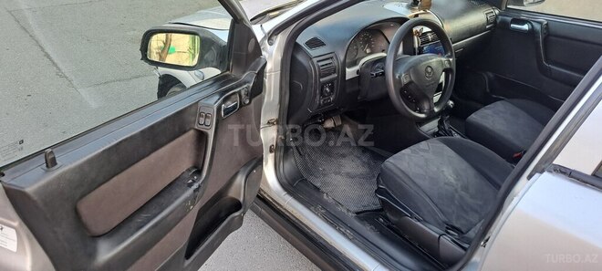 Opel Astra 1999, 156,000 km - 1.6 l - Qazax