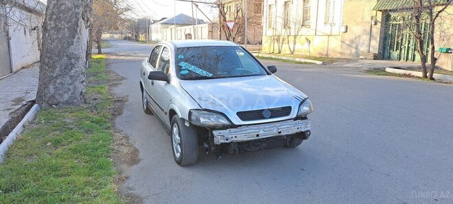 Opel Astra 1999, 156,000 km - 1.6 l - Qazax