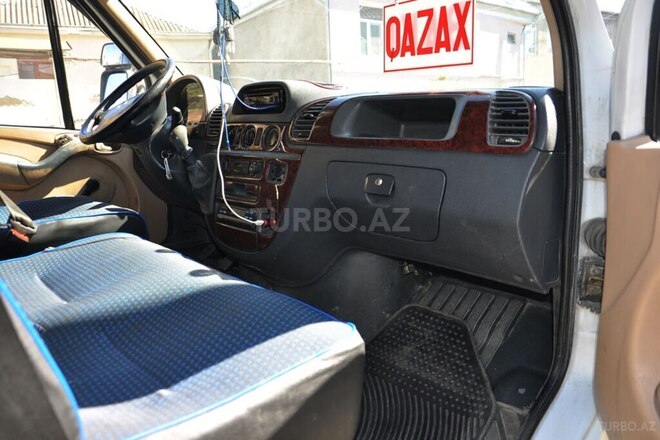 Mercedes Sprinter 313 2004, 369,521 km - 2.2 l - Ağstafa