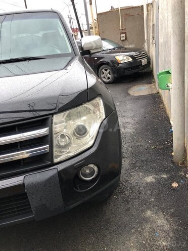 Mitsubishi Pajero 2007, 290,000 km - 3.0 l - Bakı