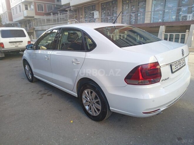 Volkswagen Polo 2018, 75,000 km - 1.6 л - Bakı