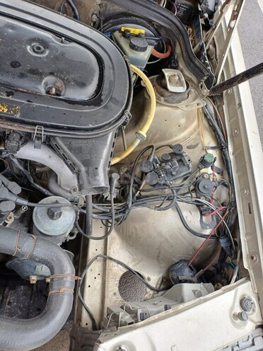Mercedes 190 1990, 196,800 km - 2.0 l - Bakı