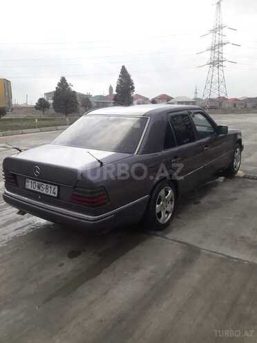 Mercedes E 300 1993, 320,000 km - 3.0 л - Bakı
