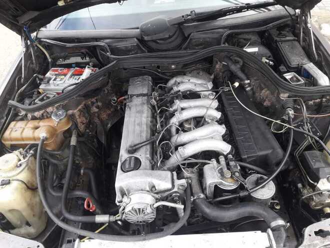 Mercedes E 300 1993, 320,000 km - 3.0 л - Bakı