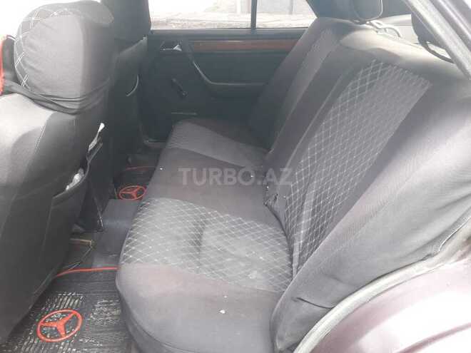 Mercedes E 300 1993, 320,000 km - 3.0 л - Bakı