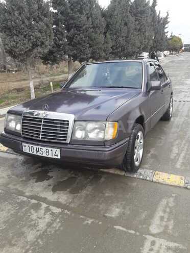 Mercedes E 300 1993, 320,000 km - 3.0 л - Bakı