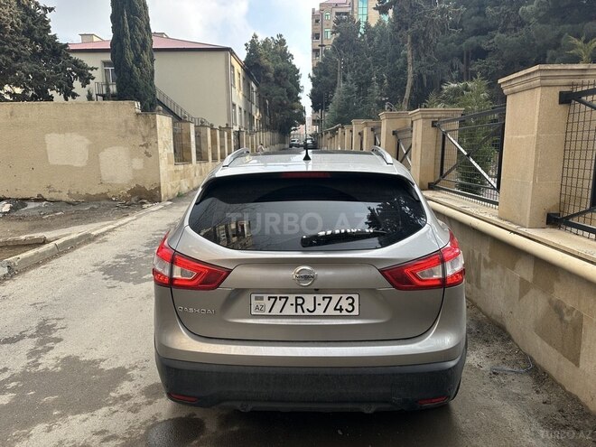 Nissan Qashqai 2015, 140,000 km - 1.6 l - Bakı