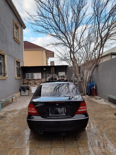Mercedes C 240 2003, 300,000 km - 2.4 l - Bakı