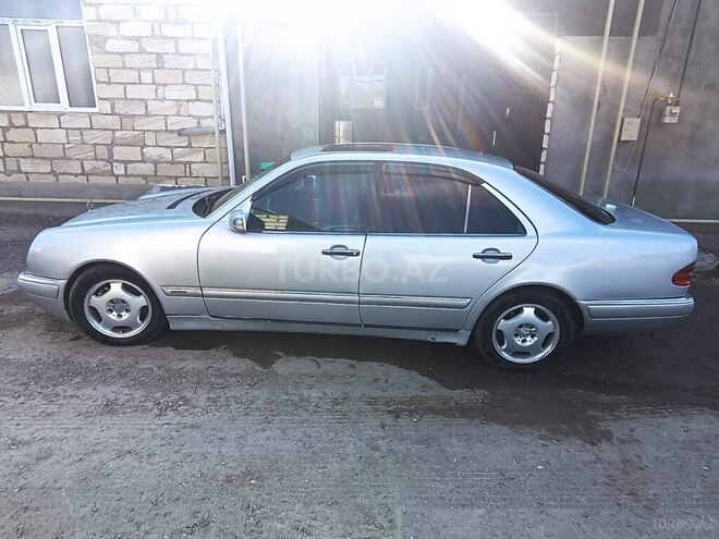 Mercedes E 280 1997, 400,000 km - 2.8 l - Qazax