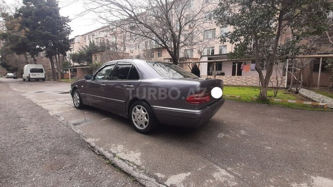 Mercedes E 230 1997, 452,369 km - 2.3 l - Bakı