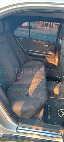 Mercedes E 240 1998, 358,900 km - 2.4 l - Bakı